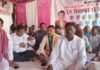 चंदौली: स्थायी मंडी और वेंडिंग जोन की मांग को लेकर फल-सब्जी कारोबारियों का धरना जारी, कांग्रेस ने दिया समर्थन