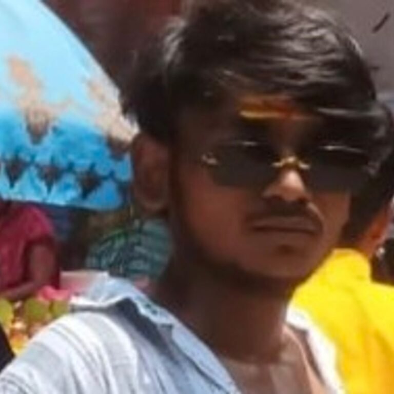 दो बाइकों की टक्कर में युवक की मौत:22 साल की बहन गंभीर घायल, भाई के साथ काम से जा रही थी
