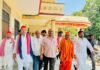 श्रावस्ती में बारिश-तूफान से फसलें और मकान क्षतिग्रस्त:किसानों ने मांगा मुआवजा, डीएम के नाम एसडीएम को सौंपा ज्ञापन