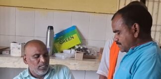 जमुनहा पीएचसी में मरीजों की भीड़ बढ़ी:बारिश और जलभराव से लोग परेशान, ओपीडी में रोज आ रहे 80-90 मरीज