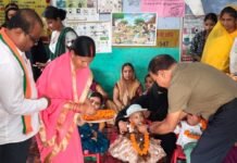 श्रावस्ती में गर्भवती महिलाओं की गोदभराई:छह माह के बच्चों का कराया अन्नप्राशन, सीएमओ ने दिए जरूरी सुझाव