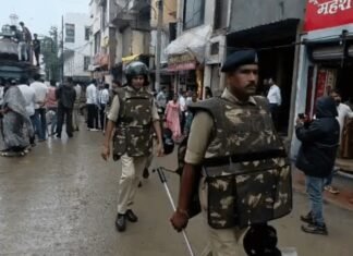 खड़े हनुमान की प्रतिमा हटाने पहुंची नगर निगम की टीम, मौके पर भारी पुलिस बल तैनात News Desk