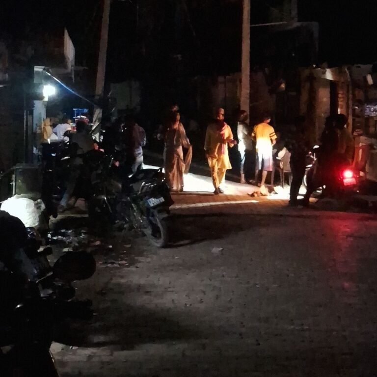 जमुनहा में तूफान से 6 दिन से बिजली गुल:लोग परेशान, जेई बोले- कुछ दिन में ठीक होगी सप्लाई