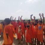 कजरी तीज पर राप्ती नदी से जल भरकर निकले कांवड़िए:श्रावस्ती में शिवभक्ति का सैलाब, बाबा विभूतिनाथ धाम में करेंगे जलाभिषेक कजरी तीज पर राप्ती नदी से जल भरकर निकले कांवड़िए:श्रावस्ती में शिवभक्ति का सैलाब, बाबा विभूतिनाथ धाम में करेंगे जलाभिषेक