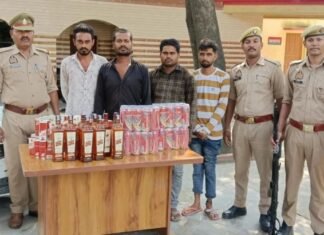 Ghazipur: नंदगंज पुलिस का बड़ा एक्शन! कार से तस्करी कर ले जाई जा रही 48 लीटर अंग्रेजी शराब बरामद, चार गिरफ्तार