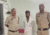 कोरबा में युवक की दबंगई! तलवार लहराकर मोहल्ले में फैलाई दहशत, पुलिस से भी भिड़ा News Desk