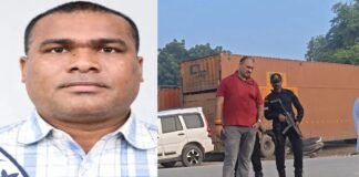 वाराणसी में नक्सली कमांडर का एनकाउंटर, डिप्टी SP की जैकेट पर लगी गोली, बाल-बाल बचे