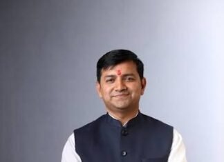 वंदे मातरम के दौरान नहीं खड़े हुए कांग्रेस विधायक? गुजरात विधानसभा में मचा सियासी घमासान News Desk