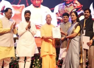 ग्रुप-3 और 4 की भर्ती में इंटरव्यू खत्म, सीएम योगी ने नियुक्ति पत्र बांटकर बताई प्रक्रिया