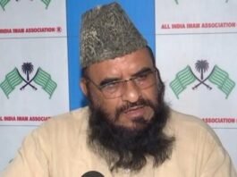 ‘महिलाएं घर में रहें, बच्चे पालें’, मौलाना रशीदी ने शरिया कानून को बताया जरूरी News Desk