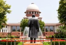सुप्रीम कोर्ट की दो टूक- लॉ स्टूडेंट्स पर अनुशासनात्मक कार्रवाई का हक विश्वविद्यालय को News Desk