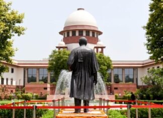 सुप्रीम कोर्ट की दो टूक- लॉ स्टूडेंट्स पर अनुशासनात्मक कार्रवाई का हक विश्वविद्यालय को News Desk