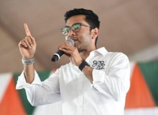 TMC ऑफिस में तोड़फोड़ से गरमाई बंगाल की सियासत, अभिषेक ने BJP को घेरा News Desk