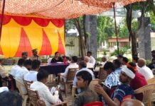 दशहरा शांतिपूर्ण मनाने के लिए बैठक, DJ संचालकों को निर्देश:पैकोलिया थाने में पीस कमेटी की बैठक में दुर्गा प्रतिमा आयोजकों से भी चर्चा दशहरा शांतिपूर्ण मनाने के लिए बैठक, DJ संचालकों को निर्देश:पैकोलिया थाने में पीस कमेटी की बैठक में दुर्गा प्रतिमा आयोजकों से भी चर्चा