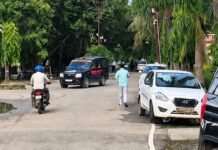 चाचा और चचेरे भाइयों ने युवक को पीटा, सिर फटा:पत्नी से भी मारपीट, पुलिस ने 4 लोगों पर केस दर्ज किया चाचा और चचेरे भाइयों ने युवक को पीटा, सिर फटा:पत्नी से भी मारपीट, पुलिस ने 4 लोगों पर केस दर्ज किया
