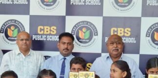 सिसवा में अभिभावकों के साथ शिक्षकों ने साझा की उपलब्धियां:निजी स्कूल में पीटीएम का आयोजन, अर्धवार्षिक परीक्षा के मेधावी बच्चे सम्मानित सिसवा में अभिभावकों के साथ शिक्षकों ने साझा की उपलब्धियां:निजी स्कूल में पीटीएम का आयोजन, अर्धवार्षिक परीक्षा के मेधावी बच्चे सम्मानित