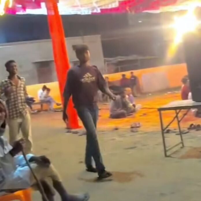 मां पेहर मंदिर में नवरात्र पर भव्य सजावट:श्रद्धालुओं की भीड़, सुबह-शाम आरती और भक्तिमय माहौल