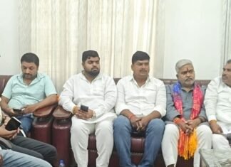 महाराजगंज में भाजपा की बैठक:शिक्षक MLC चुनाव की समीक्षा, सौंपी गई जिम्मेदारियां महाराजगंज में भाजपा की बैठक:शिक्षक MLC चुनाव की समीक्षा, सौंपी गई जिम्मेदारियां