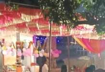 पुरैना क्षेत्र में स्थापित हुईं माता रानी की प्रतिमाएं:श्रद्धालु कर रहे पूजन-अर्चन, सोमवार से शुरू होंगे सांस्कृतिक कार्यक्रम पुरैना क्षेत्र में स्थापित हुईं माता रानी की प्रतिमाएं:श्रद्धालु कर रहे पूजन-अर्चन, सोमवार से शुरू होंगे सांस्कृतिक कार्यक्रम