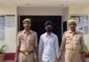 15 हजार रुपये का इनामी वांछित अभियुक्त गिरफ्तार:ठूठीबारी पुलिस ने श्यामदेउरवा से पकड़ा, पॉक्सो एक्ट में था वांछित