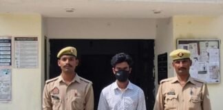 15 हजार रुपये का इनामी वांछित अभियुक्त गिरफ्तार:ठूठीबारी पुलिस ने श्यामदेउरवा से पकड़ा, पॉक्सो एक्ट में था वांछित