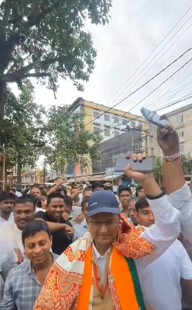 असम उपचुनाव जीतते ही भाजपा का अजमल पर निशाना