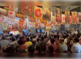 400 साल पुराने अंबाजी मंदिर में उमड़ी भीड़