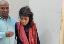 महराजगंज में बाली स्कूल के पास दो बाइकों में टक्कर:हादसे में 4 लोग गंभीर घायल, जिला अस्पताल महराजगंज में इलाज जारी महराजगंज में बाली स्कूल के पास दो बाइकों में टक्कर:हादसे में 4 लोग गंभीर घायल, जिला अस्पताल महराजगंज में इलाज जारी