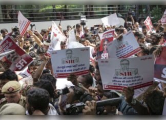 ज्ञानेश कुमार के ख़िलाफ़ प्रदर्शन की अनुमति नहीं