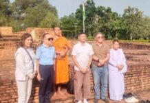 Shravasti News:वियतनामी अनुयायियों से गुलजार हुई श्रावस्ती – Shravasti Abuzz With Vietnamese Followers Shravasti abuzz with Vietnamese followers