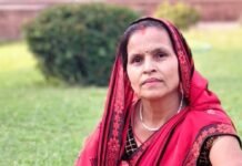 श्रावस्ती में महिला की हत्या का आरोपी ई-रिक्शा चालक गिरफ्तार:नहर किनारे मिला था शव, पुलिस ने ई-रिक्शा और बैंक पासबुक समेत तीन दस्तावेज बरामद किए श्रावस्ती में महिला की हत्या का आरोपी ई-रिक्शा चालक गिरफ्तार:नहर किनारे मिला था शव, पुलिस ने ई-रिक्शा और बैंक पासबुक समेत तीन दस्तावेज बरामद किए