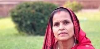 श्रावस्ती में महिला की हत्या का आरोपी ई-रिक्शा चालक गिरफ्तार:नहर किनारे मिला था शव, पुलिस ने ई-रिक्शा और बैंक पासबुक समेत तीन दस्तावेज बरामद किए श्रावस्ती में महिला की हत्या का आरोपी ई-रिक्शा चालक गिरफ्तार:नहर किनारे मिला था शव, पुलिस ने ई-रिक्शा और बैंक पासबुक समेत तीन दस्तावेज बरामद किए