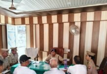 क्षेत्राधिकारी ने बृजमनगंज थाने पर की जनसुनवाई:आम लोगों की शिकायतों के जल्द और निष्पक्ष निपटारे के लिए दिए निर्देश क्षेत्राधिकारी ने बृजमनगंज थाने पर की जनसुनवाई:आम लोगों की शिकायतों के जल्द और निष्पक्ष निपटारे के लिए दिए निर्देश