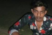 श्रावस्ती के युवक की बेंगलुरु में मौत:परिवार ने प्रशासन से आर्थिक मदद मांगी श्रावस्ती के युवक की बेंगलुरु में मौत:परिवार ने प्रशासन से आर्थिक मदद मांगी