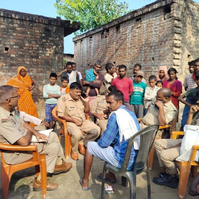 बहराइच में धान काट रही महिला को सांप ने डसा:इलाज के दौरान हुई मौत, परिवार में मातम; पुलिस ने शुरू की जांच