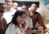 कुष्ठ आश्रम में एडीएम-डीएफओ ने गांधी-शास्त्री को किया नमन:कई संस्थानों में मनाई गई जयंती, कुष्ठ आश्रम में हुआ रक्तदान और वस्त्र वितरण