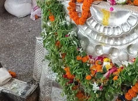 100 पीढ़ियां हो जाएंगी पापों से मुक्त…पितृ पक्ष में हरिद्वार की नारायणी शिला पर करें ये काम