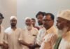 नवाबगंज से उमरा के लिए रवाना हुए जायरीन:हाजी शकील परिवार संग सऊदी अरब रवाना, मौलाना कास्मी ने बताया उमरा का महत्व नवाबगंज से उमरा के लिए रवाना हुए जायरीन:हाजी शकील परिवार संग सऊदी अरब रवाना, मौलाना कास्मी ने बताया उमरा का महत्व