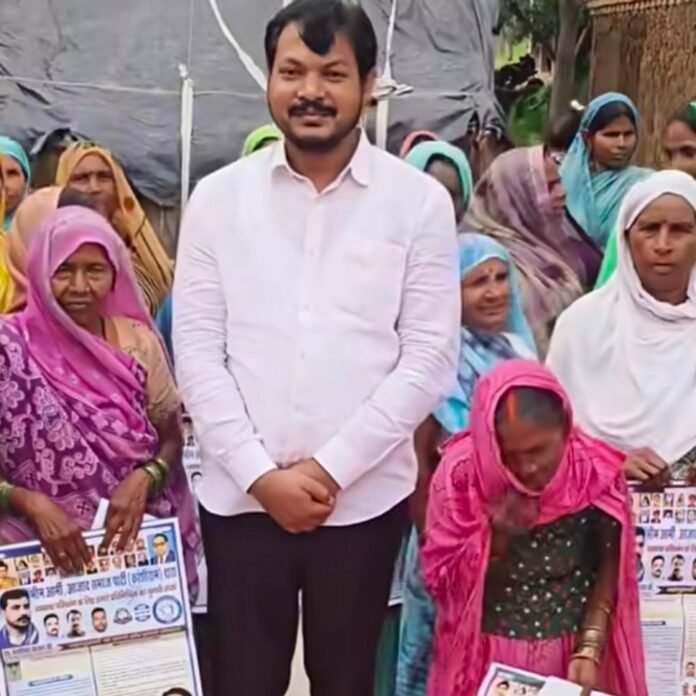 आजाद समाज पार्टी कांशीराम से महिलाओं जुड़ रही:बस्ती में सम्मान अभियान चलाकर दिलाई सदस्यता, डॉ. आकिब ने किए कई वादे