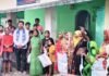 गधरिया गजराज गांव में आजाद समाज पार्टी से जुड़े लोग:रुधौली प्रत्याशी के अभियान में केतली पर वोट देने का संकल्प लिया