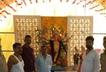 कैसरगंज में 48 दुर्गा प्रतिमाओं की सुरक्षाके लिएपुलिस का पहरा:मूर्ति लाने से विसर्जन तक रहेगी निगरानी; 7 नगर, 41 ग्रामीण इलाकों में होंगी स्थापित, 2 स्थायी रहेंगी कैसरगंज में 48 दुर्गा प्रतिमाओं की सुरक्षाके लिएपुलिस का पहरा:मूर्ति लाने से विसर्जन तक रहेगी निगरानी; 7 नगर, 41 ग्रामीण इलाकों में होंगी स्थापित, 2 स्थायी रहेंगी