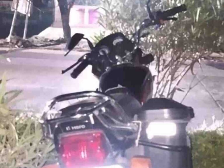 Haraiya Road Accident | Police NHAI Rescue Injured Bike Rider