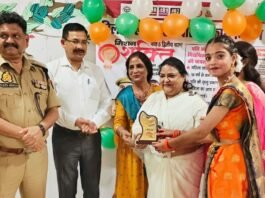 बहराइच में मिशन शक्ति: उत्कृष्ट काम करने वाली महिलाएं सम्मानित:सदर विधायक ने प्रशस्ति पत्र दिए, सरकारी योजनाओं की जानकारी भी दी बहराइच में मिशन शक्ति: उत्कृष्ट काम करने वाली महिलाएं सम्मानित:सदर विधायक ने प्रशस्ति पत्र दिए, सरकारी योजनाओं की जानकारी भी दी
