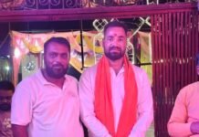 सिरसिया ब्लॉक प्रमुख अमित सिंह ने की दुर्गा पूजा:लक्ष्मणपुर मोतीपुर कला में नवरात्रि के पांचवें दिन, कई लोग रहे मौजूद सिरसिया ब्लॉक प्रमुख अमित सिंह ने की दुर्गा पूजा:लक्ष्मणपुर मोतीपुर कला में नवरात्रि के पांचवें दिन, कई लोग रहे मौजूद