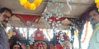 मिहींपुरवा में रामरथ यात्रा के दौरान बिजली के तार बने:ट्रस्ट ने प्रशासन को दी थी जानकारी, फिर भी नहीं हुआ समाधान मिहींपुरवा में रामरथ यात्रा के दौरान बिजली के तार बने:ट्रस्ट ने प्रशासन को दी थी जानकारी, फिर भी नहीं हुआ समाधान