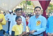 सिसवा में क्षेत्रीय बाल क्रीड़ा प्रतियोगिता का आग़ाज़:महात्मा गांधी इंटर कॉलेज में दौड़ और कबड्डी में बच्चों ने बिखेरी चमक, विभिन्न स्पर्धाओं में हासिल किया पहला स्थान सिसवा में क्षेत्रीय बाल क्रीड़ा प्रतियोगिता का आग़ाज़:महात्मा गांधी इंटर कॉलेज में दौड़ और कबड्डी में बच्चों ने बिखेरी चमक, विभिन्न स्पर्धाओं में हासिल किया पहला स्थान