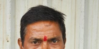 महराजगंज के युवक की गुजरात में करंट लगने से मौत:ठेकेदारी करते समय हुआ हादसा, गांव पहुंचा शव महराजगंज के युवक की गुजरात में करंट लगने से मौत:ठेकेदारी करते समय हुआ हादसा, गांव पहुंचा शव