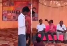 खरगूपुर ग्राम पंचायत में देवी जागरण का आयोजन:इकौना के भक्तों में उत्साह, लगे जयकारे खरगूपुर ग्राम पंचायत में देवी जागरण का आयोजन:इकौना के भक्तों में उत्साह, लगे जयकारे