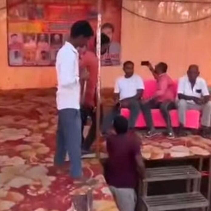 खरगूपुर ग्राम पंचायत में देवी जागरण का आयोजन:इकौना के भक्तों में उत्साह, लगे जयकारे