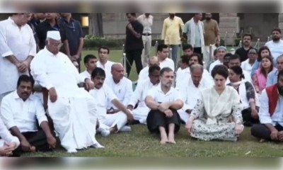 राजघाट पहुंचे राहुल गांधी, खड़गे व प्रियंका, कहा- ज्ञानेश कुमार ने इस्तीफा लेकर रहेंगे